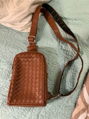 Men's Tan Woven Leather Sling Bag with Adjustable Strap